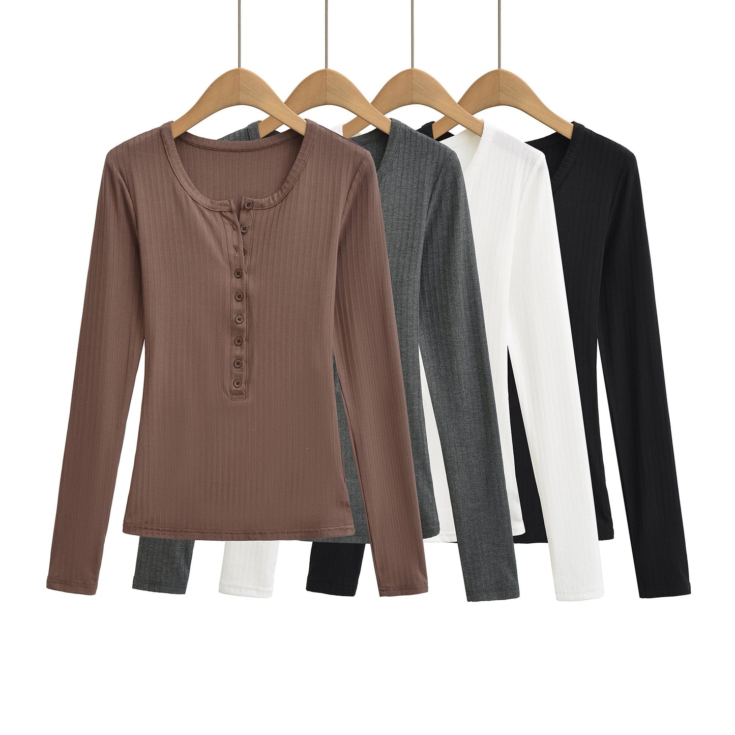 Slim fit long sleeved pullover T-shirt