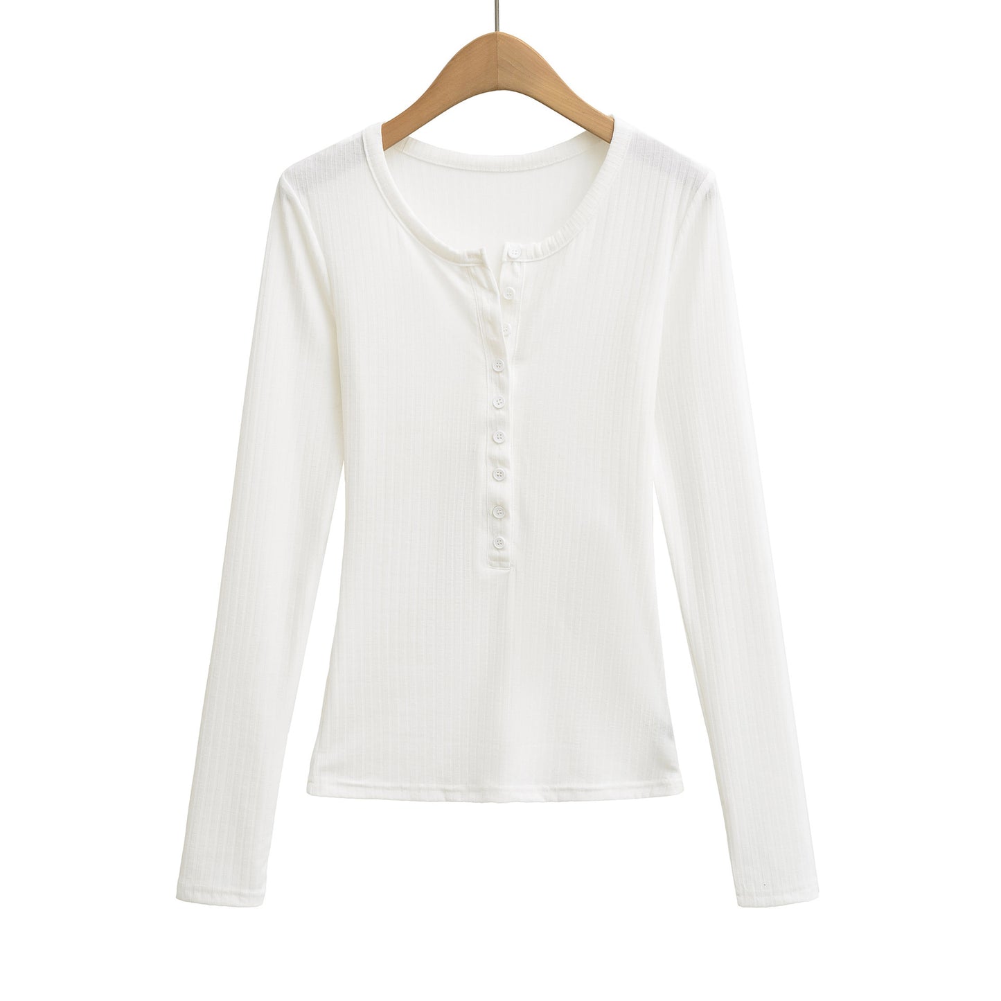 Slim fit long sleeved pullover T-shirt