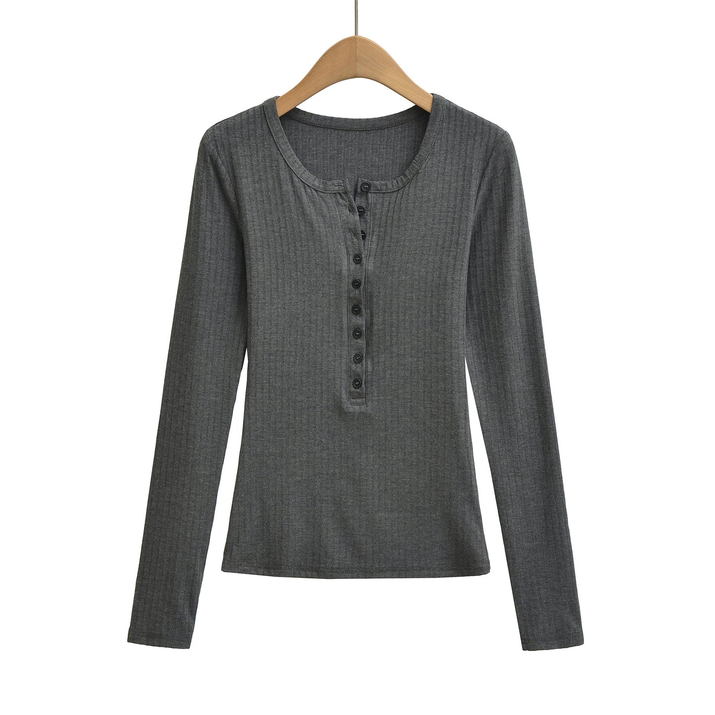 Slim fit long sleeved pullover T-shirt